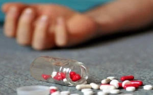 Azərbaycanda daha bir məktəbli qız intihara cəhd etdi - Xəstəxanadadır