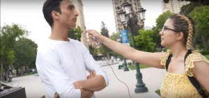 Bakıda biabırçı sorğu: Homoseksualam,qız paltarında gecələr gəzirəm...