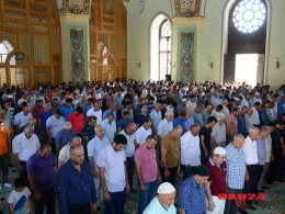 Bəzi ölkələrdə bayram namazı sabah qılınacaq, Azərbaycanda isə...