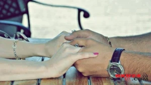 Əmisi oğlu ilə nişanlı olan qız dayısı oğluna qoşulub qaçıb