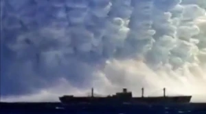 Взрыв произошел на танкере в порту Махачкалы