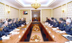 "İnsanların hüquqları qorunmalıdır "- Vilayət Eyvazov rəhbər işçiləri toplayıb XƏBƏRDARLIQ ETDİ