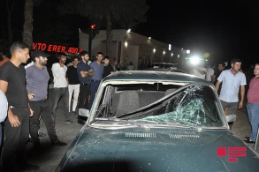 Qəza yerinə gəlmiş polis əməkdaşı vuruldu:Vəziyyəti ağırdı