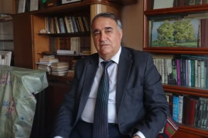 Prezident Rəsulzadənin nəvəsini təltif etdi