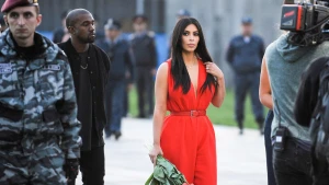 Kardaşyanın porno videolarından gələn pul hesabına tikilən qondarma "soyqırımı abidəsi" yanır