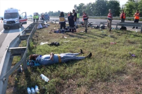 Dəfndən qayıdandan qəzaya düşdü:1 nəfər öldü,xeyli yaralı var