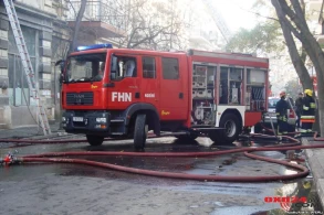 Gəncədə yaşayış binasında yanğın — 20 nəfər təxliyyə edildi