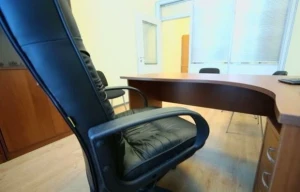 Azərbaycanda prorektor iş başında vəfat etdi