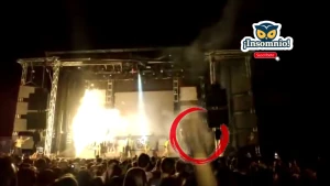 Konsertdə dəhşət: Fişənglər partlayıb müğənninin qarnını deşdi,səhnədə öldü