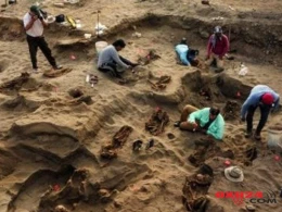 Amansızlıqla doğranmış 227 uşağın məzarlığı aşkar edildi - QANDONDURAN FOTOLAR