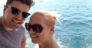 Seksdən sonra sürpriz edəcəyini dedi - bıçaqla boğazını kəsdi