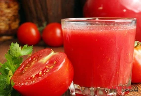 Təzə pomidor şirəsi içməyin 10 faydası – Möcüzəyə şahid olacaqsan