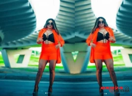 Azərbaycanlı müğənni əməliyyatdan çıxmış sinəsini açdı: İntim təklif etdilər...