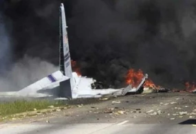 SON DƏQİQƏ: Məşhurların olduğu təyyarə QƏZAYA UĞRADI - Çox sayda ölü və yaralı var