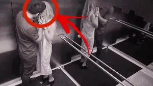 Liftdə biabırçılıq kameraya düşdü