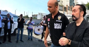 Adnan Oktarın məhkəməsində ŞOK olay baş verib