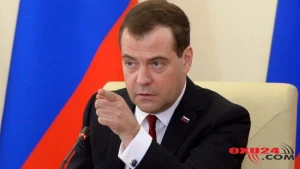Medvedev erməni generalı BİABIR ETDİ: Tövsiyə edirəm ki...