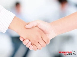 Nə üçün vidalaşma ərəfəsində qapının kəndarında dayanıb əl sıxmaq olmaz? - MARAQLI İNANCLAR