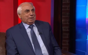 Efirdə Hadı Rəcəbliyə gözlənilməz sual: "Sizi niyə söyürlər?" - VİDEO