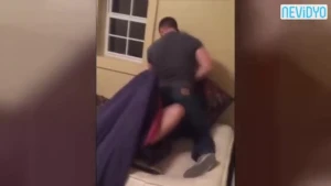 Dəhşətli hadisə: Arvadını dostu ilə yataqda yaxaladı,intim görüntüləri sosial şəbəkədə paylaşdı