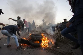 Polis gülləni gəncin ürəyinə vurdu -İraqdan dəhşətli görüntülər