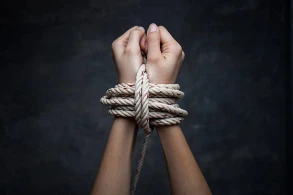 Bakıda 18 yaşlı qız oğurlanıb