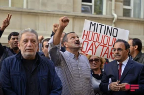 Polis ürəyi gedən vətəndaşa su verdi -Bakıda keçirilən aksiyadan görüntü