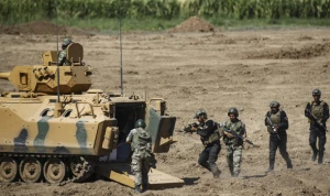 SON DƏQİQƏ! İran Türkiyə sərhədinə qoşun yığdı