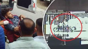 Motosiklet maşının altına girdi: Sürücünün ayağı qopdu