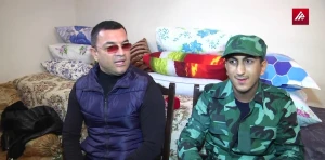 23 yaşlı əlili ziyarət edən meyxanaçılar: “O, bizdən yaxşı deyir” - DEYİŞMƏ