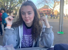 İki cinsiyyət orqanının olduğunu 19 yaşında öyrənən qız dəhşətə gəldi - FOTO