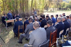 Daşkəsənin icra başçısı meşədə qəbul keçirdi — FOTOLAR