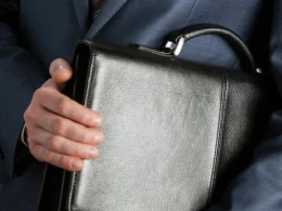 Hacıbala Abutalıbovla Əli Həsənov təqaüdə göndərildi, Oqtay Şirəliyevsə...