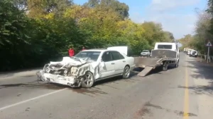 Azərbaycanda dəhşət: Ana və iki övladı ağır yaralandı