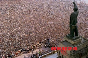 Bu gün Azərbaycanda Milli Dirçəliş günü qeyd olunur.