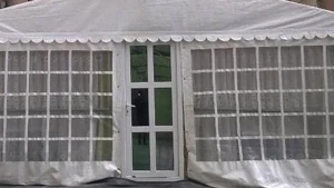 Azərbaycanlı müğənniyə — AĞIR İTKİ - FOTO