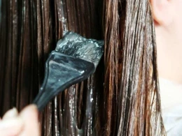 Qadınların diqqətinə: Müntəzəm saç boyamaq bu ölümcül xəstəliyə səbəb ola bilər!