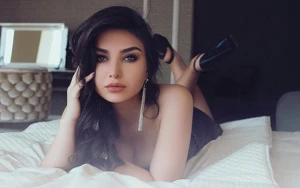 Günel hamam  vannasından  fotoların paylaşdı (18+)