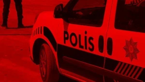 Qorxunc qətl - Otaq yoldaşlarının başını kəsib polisə təslim oldu