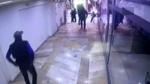 Bakıda uşaqlara qarşı iyrənc əməl - Hədələyib 1850 manat aldılar