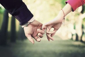 Azərbaycanda 2 uşaq anası sevgilisinə qoşulub qaçdı