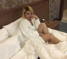 Azərbaycanlı  müğənninin   oteldə  yayılan   videosu  qalmaqal  yaradıb (VİDEO)