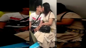 Metorda biabırçılıq: Qızla oğlan gizli çəkildi