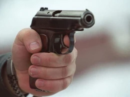 Boşanmaq istəyən arvadını poçta çağırıb öldürdü - FOTO