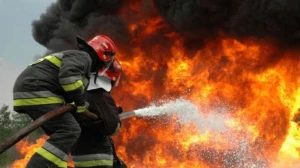 3-cü mikrorayon bazarı yanır