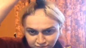 Yetim Eyvazın oğlu: Günorta hacı, axşam bacısınız, nifrət edirəm sizə - VİDEO