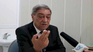 "Belə də kişi olar?!" - Rəşid Mahmudov icra başçılarını "yıxıb-sürüdü"