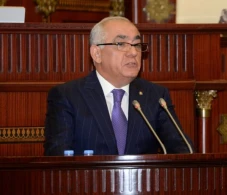 ƏLİ ƏSƏDOV DAHA 3 ŞÖBƏ MÜDİRİ TƏYİN ETDİ - Hökumətdə dəyişikliklər