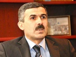 Oqtay Gülalıyevdən yeni xəbər: - “Gözünü açıb-bağlayır”