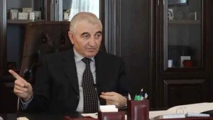 1042 nəfərin deputatlığa namizədliyi təsdiqləndi